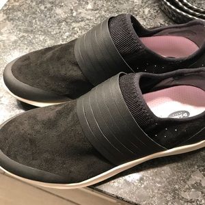 dr scholl's foxy slip on sneaker